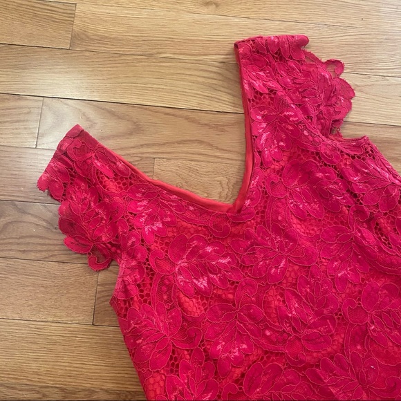Bb Dakota Lace Shift Dress - Picture 2 of 7